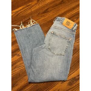 Urban Outfitters BDG Cropped Cowboy Jeans Size 27 High Rise Raw Hem Light Wash